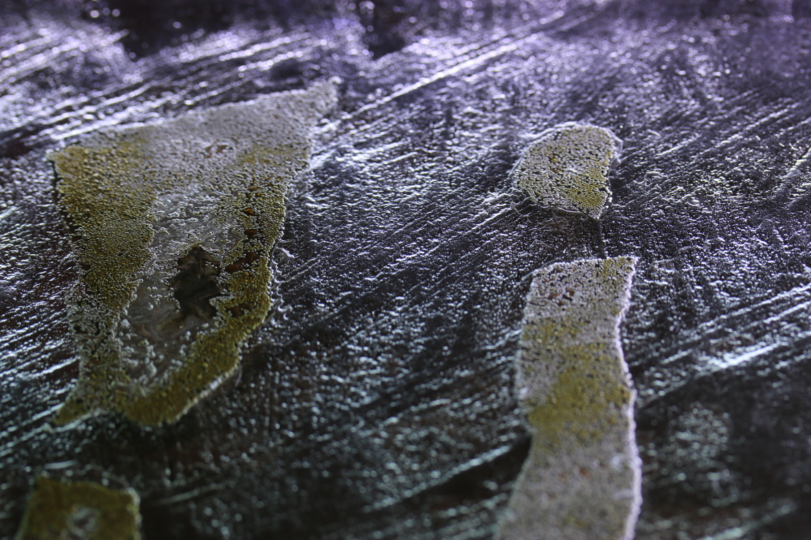 Verre éclairé par la tranche