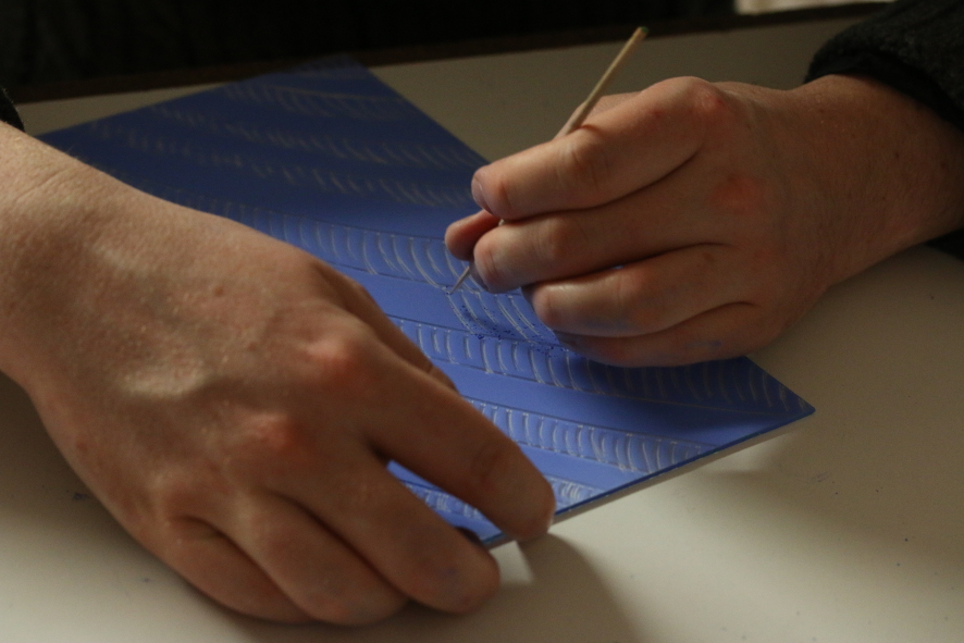 Enlevé de grisaille